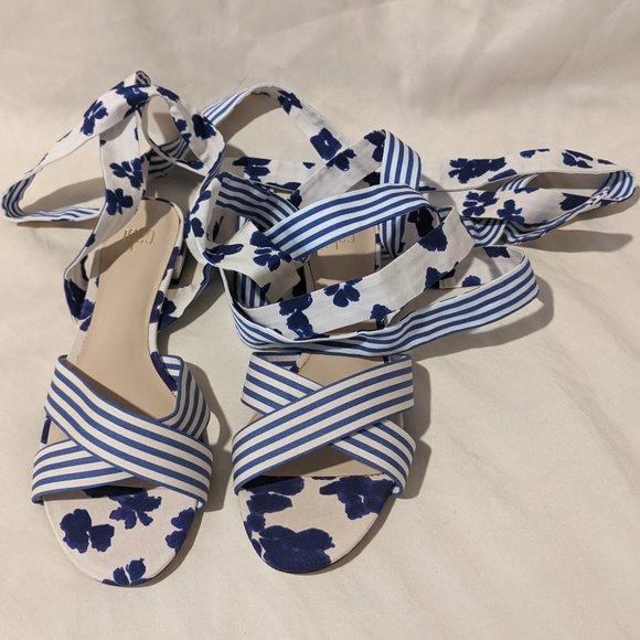 Cabi Sandals - Blue and White Floral Lace ups - Size 8 - Picture 1 of 6